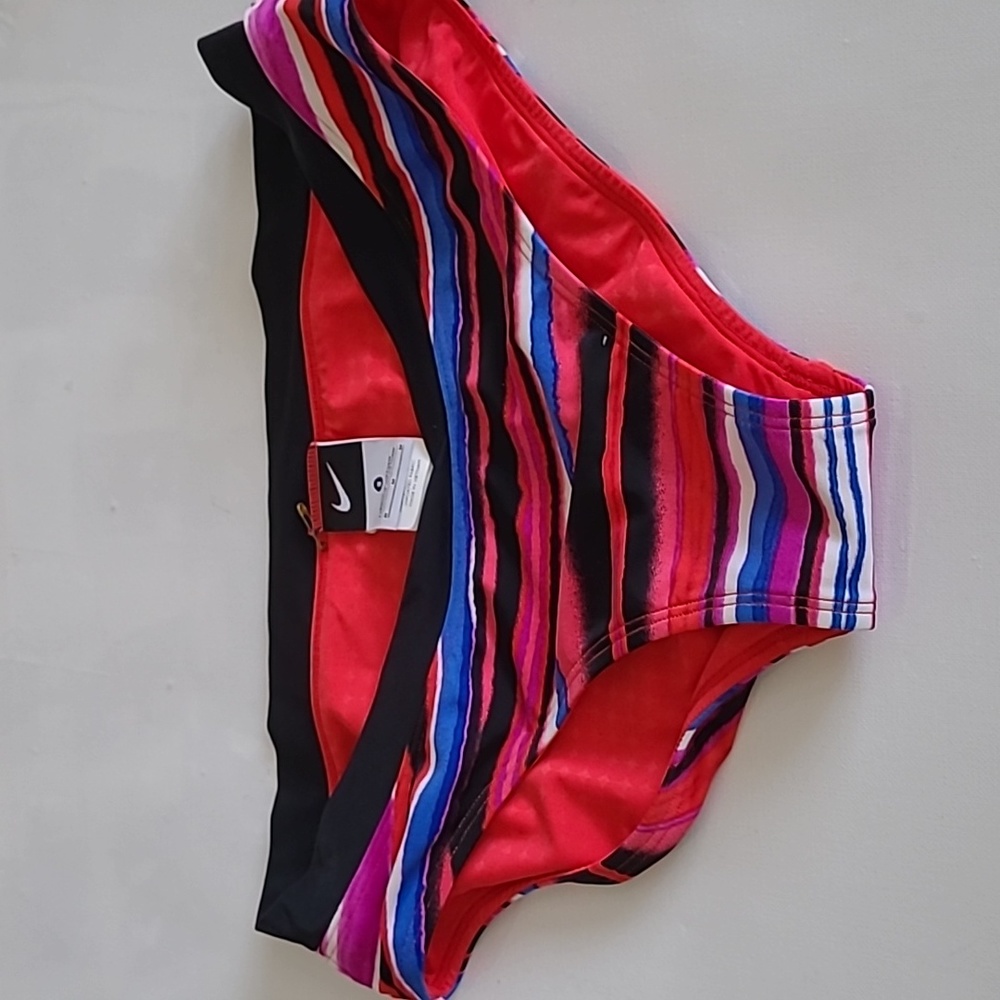 NWOT Nike women's swimming pants size-8  medium only pants